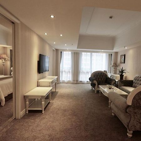 Vienna International Hotel Jieyang People'S Avenue Екстер'єр фото