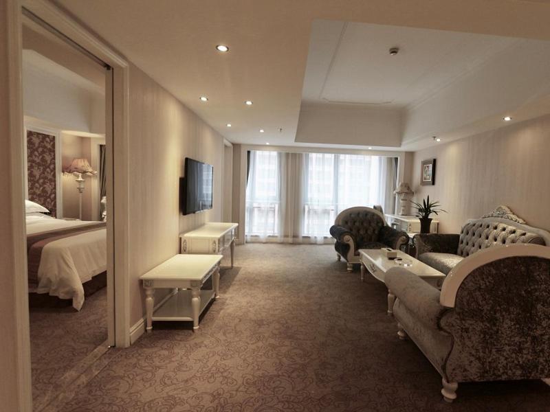 Vienna International Hotel Jieyang People'S Avenue Екстер'єр фото